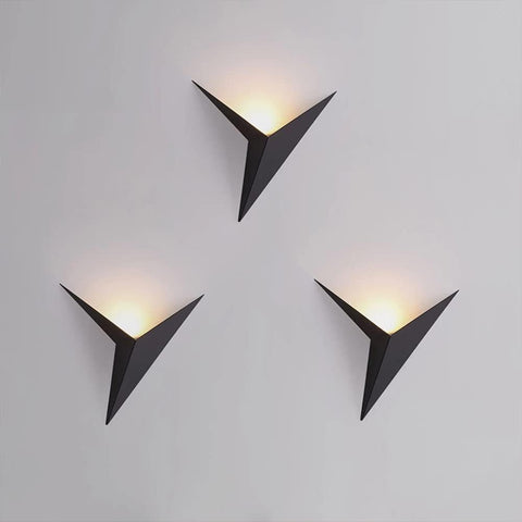 Moderne LED-Wandleuchte, 3 W, dreieckige Wandleuchte, Kaltweiß 6000 K, für Schlafzimmer, Restaurant, Flur, Café, Bar, Schwarz