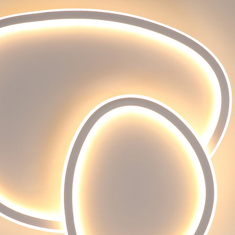 Moderne dimmbare LED-Deckenleuchte in Kieselform – Weiß, 50 x 45,5 x 6,5 cm, mit Fernbedienung, drei Lichtfarben, 220 V – für Wohnzimmer, Schlafzimmer