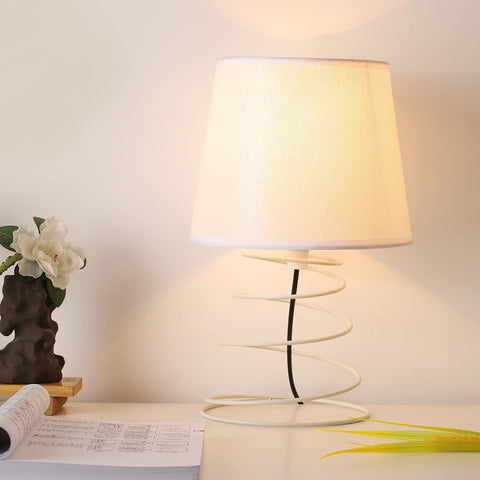 Moderne minimalistische Tischlampe, Schreibtischlampe aus weißem Stoff mit industriellem Spiraleisenrohr, E27-Nachtlicht für Arbeitszimmer, Wohnzimmer, Schlafzimmer, Nachttisch (ohne Leuchtmittel)