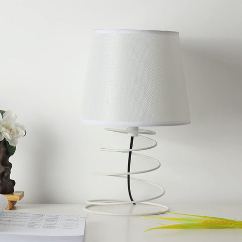Moderne minimalistische Tischlampe, Schreibtischlampe aus weißem Stoff mit industriellem Spiraleisenrohr, E27-Nachtlicht für Arbeitszimmer, Wohnzimmer, Schlafzimmer, Nachttisch (ohne Leuchtmittel)